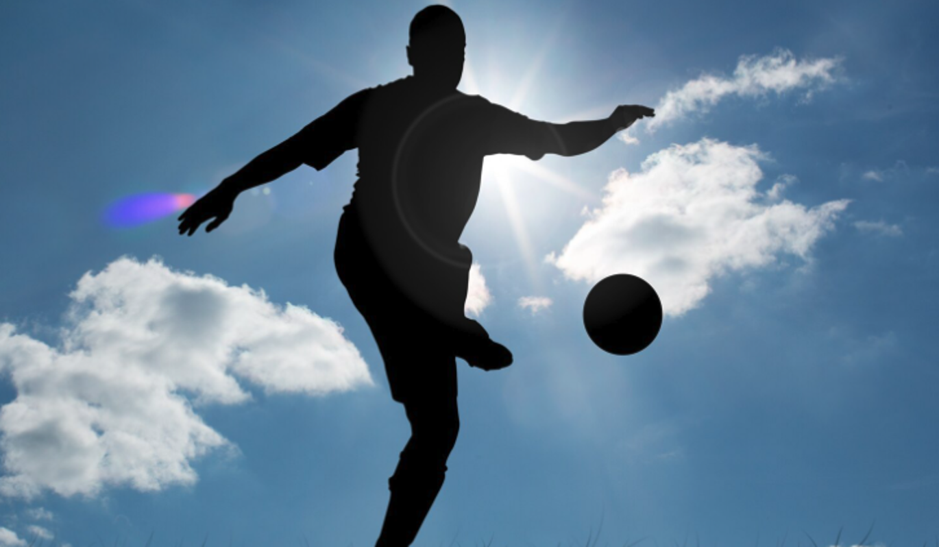 Не стало чемпиона мира по футболу – поклонники спорта провожают легенду в последний путь