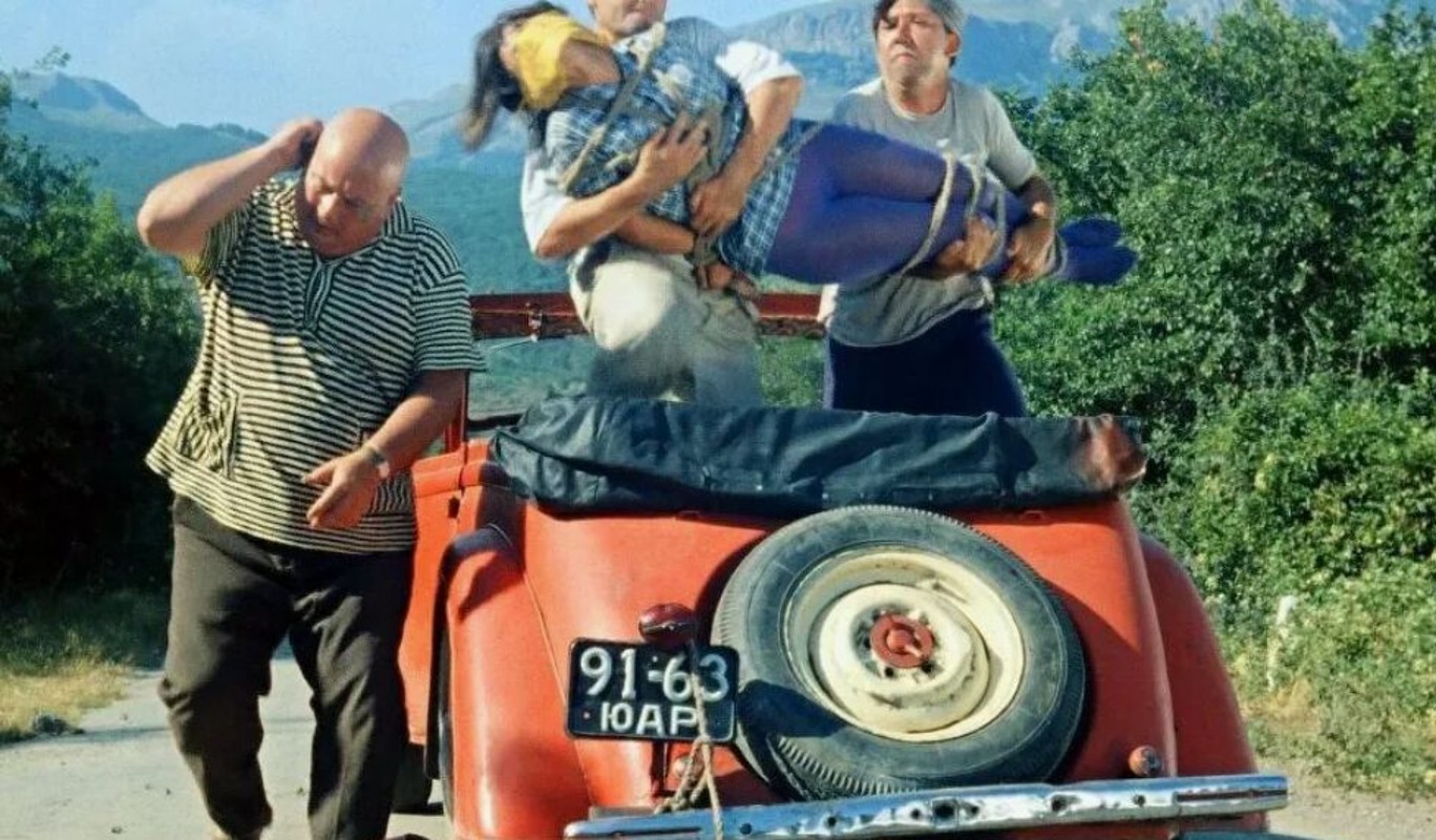 Тест: Продолжите фразу и проверьте знания о фильме "Кавказская пленница"